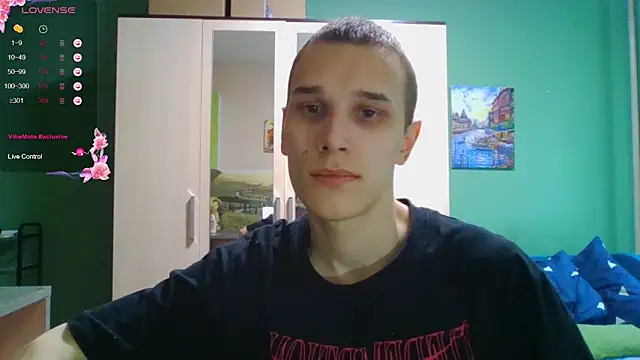 your   honeyy online show from 04/04/26, 08:23