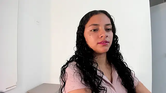 Snapshot of Angellit_Afrodita_ chatting on 01/12/26, 11:15 Angellit Afrodita online show from 01/12/26, 11:15