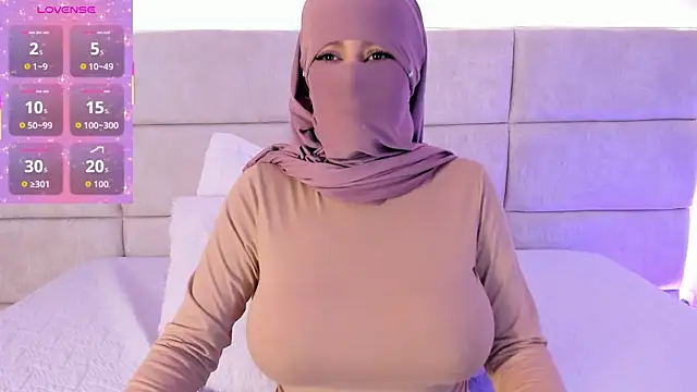  Nadiaa online show from 04/16/26, 07:25