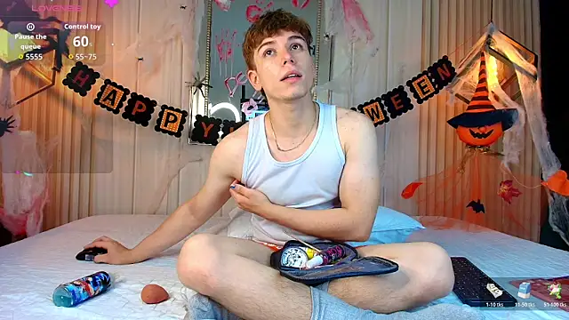 TaylerWhite online show from 10/30/25, 12:39