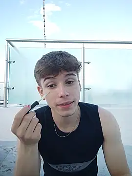 TaylerWhite online show from 11/22/25, 11:42