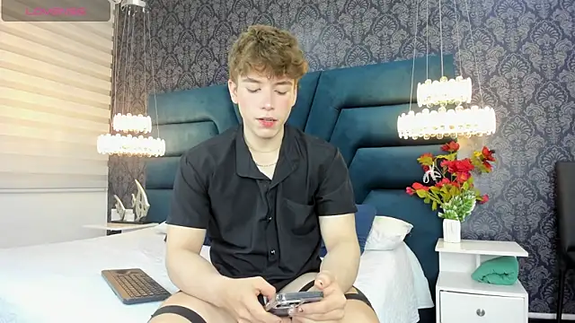 TaylerWhite online show from 03/21/26, 11:48