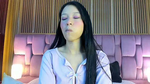 Sophie Calloway online show from 11/25/25, 02:17