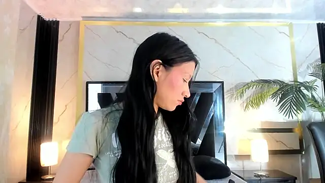 Sophie Calloway online show from 05/08/26, 02:22