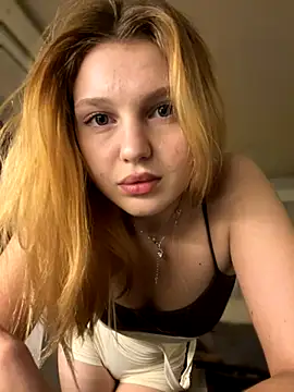 Emaline Fane online show from 11/28/25, 06:21