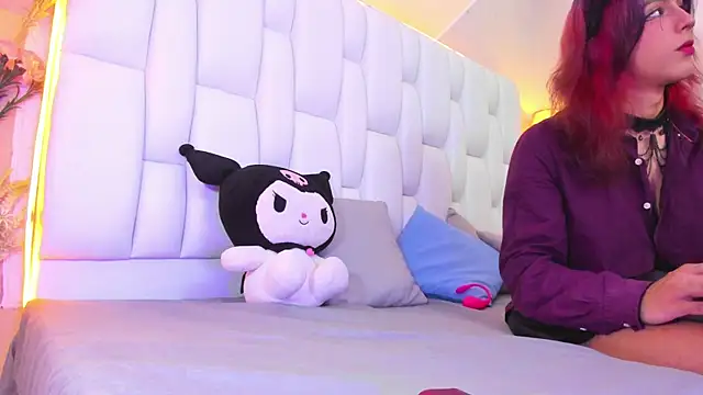 Snapshot of MilkWhore1 chatting on 10/08/25, 02:53 MilkWhore1 online show from 10/08/25, 02:53