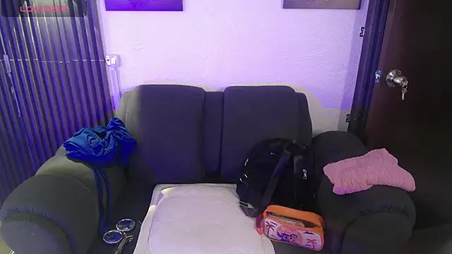 Snapshot of Mia_garcia28 chatting on 11/04/25, 07:35 Mia garcia28 online show from 11/04/25, 07:35