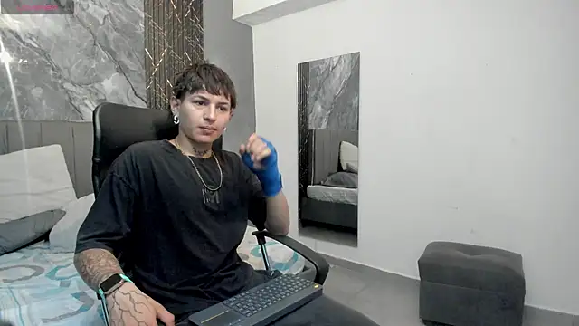Ebebyjuan online show from 06/10/26, 11:09
