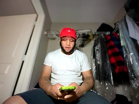 Cloudyy Dayze24 online show from 10/26/25, 08:48