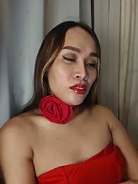 Snapshot of RomanticPearlTS chatting on 05/10/26, 12:43 RomanticPearlTS online show from 05/10/26, 12:43