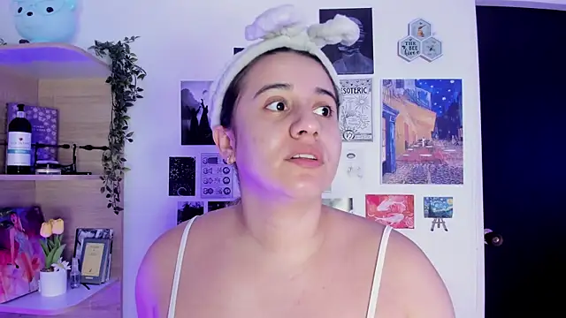 Snapshot of Lana_Herondale chatting on 10/05/25, 09:02 Lana Herondale online show from 10/05/25, 09:02