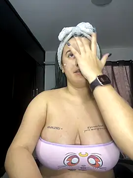 Snapshot of Lana_Herondale chatting on 10/29/25, 08:54 Lana Herondale online show from 10/29/25, 08:54