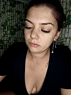 LadyNora online show from 11/10/25, 08:35