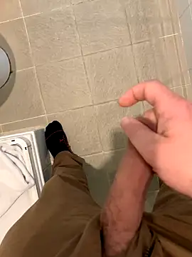 Snapshot of Chriscoki chatting on 10/07/25, 02:25 Chriscoki online show from 10/07/25, 02:25