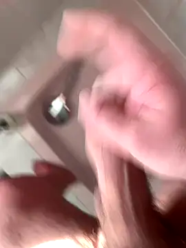 Snapshot of Chriscoki chatting on 10/10/25, 03:22 Chriscoki online show from 10/10/25, 03:22