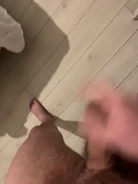 Snapshot of Chriscoki chatting on 11/16/25, 04:56 Chriscoki online show from 11/16/25, 04:56