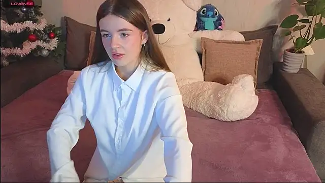 Rosaline lov online show from 12/18/25, 04:02