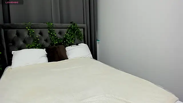 cute luucy online show from 11/24/25, 01:38