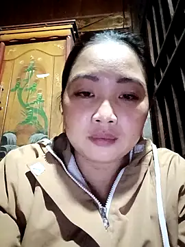 PhamPhung online show from 11/04/25, 11:20