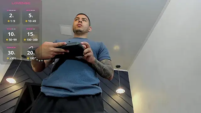 marco garciia  online show from 10/29/25, 01:30