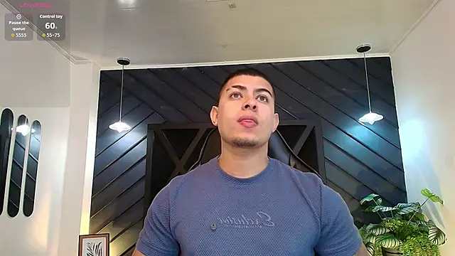 Snapshot of marco_garciia_ chatting on 02/20/26, 11:16 marco garciia online show from 02/20/26, 11:16