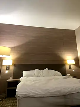 Snapshot of Guilana_baby chatting on 09/29/25, 07:19 Guilana baby online show from 09/29/25, 07:19