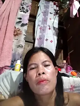 Snapshot of Riding69Girl chatting on 09/24/25, 05:22 Riding69Girl online show from 09/24/25, 05:22