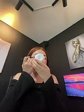 Dali collin online show from 04/15/26, 03:13