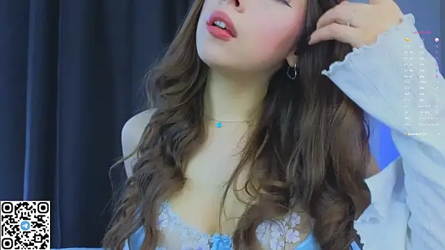 VirginiaHouston online show from 10/22/25, 06:13