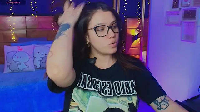 hanna kimura online show from 11/08/25, 08:29