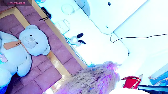 ravenous charmer online show from 04/01/26, 01:39