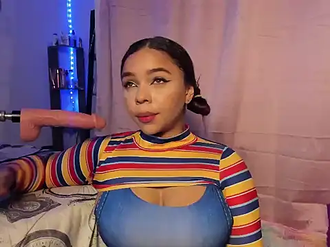 Snapshot of ImSofiVega chatting on 10/29/25, 05:36 ImSofiVega online show from 10/29/25, 05:36