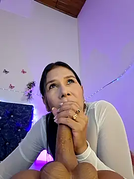 Snapshot of biianca_1 chatting on 05/29/26, 06:17 biianca 1 online show from 05/29/26, 06:17