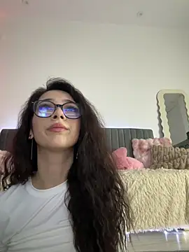 Sophiex belle online show from 04/15/26, 05:42