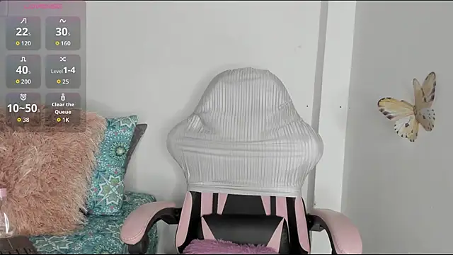 Snapshot of mari-ross chatting on 07/25/26, 02:20 mari-ross online show from 07/25/26, 02:20