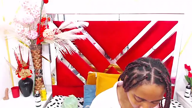 AmbarSmit online show from 12/17/25, 08:37