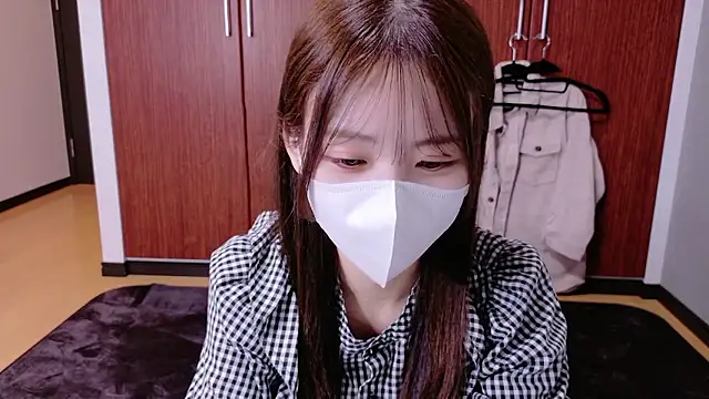 Snapshot of Ema_o0_chan chatting on 09/21/25, 10:17 Ema o0 chan online show from 09/21/25, 10:17