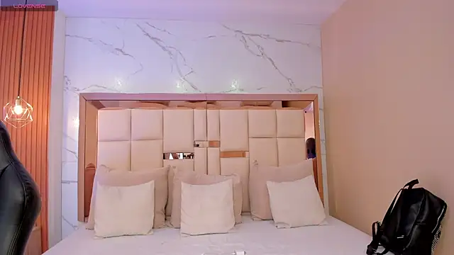 julieta rosee online show from 02/19/26, 10:17