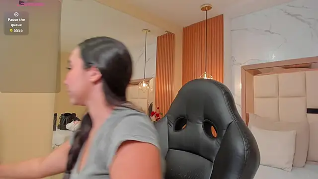 Snapshot of julieta_rosee chatting on 06/01/26, 10:33 julieta rosee online show from 06/01/26, 10:33