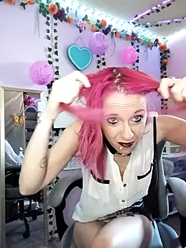 Snapshot of Purple2StayThnxx chatting on 10/16/25, 02:51 Purple2StayThnxx online show from 10/16/25, 02:51