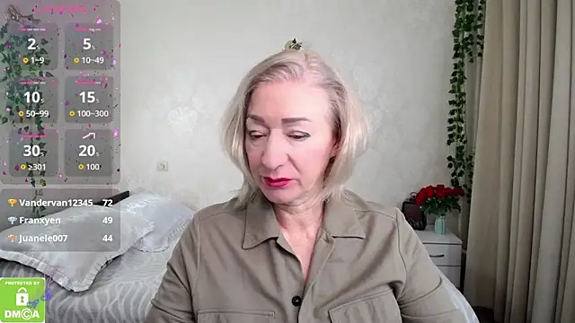 Snapshot of hunters_woman chatting on 11/05/25, 12:32 hunters woman online show from 11/05/25, 12:32