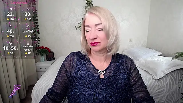 Snapshot of hunters_woman chatting on 11/21/25, 04:49 hunters woman online show from 11/21/25, 04:49