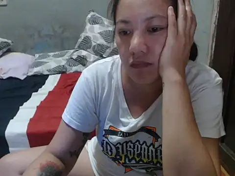 Snapshot of Rose_slut_squirt chatting on 02/24/26, 11:19 Rose slut squirt online show from 02/24/26, 11:19