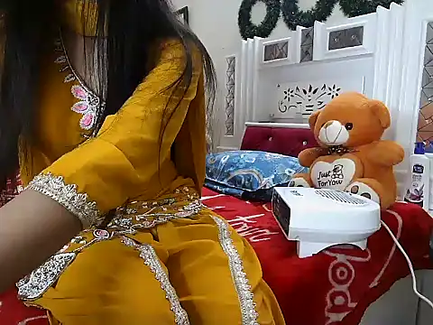 Simranjeet kaur26 online show from 01/08/26, 06:43