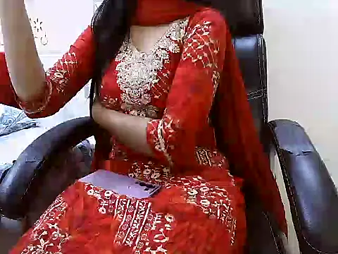 Simranjeet kaur26 online show from 06/28/26, 08:48