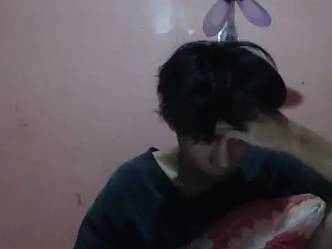 Snapshot of Kyoshi_19 chatting on 11/15/25, 06:37 Kyoshi 19 online show from 11/15/25, 06:37