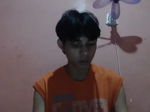 Snapshot of Kyoshi_19 chatting on 11/18/25, 10:52 Kyoshi 19 online show from 11/18/25, 10:52