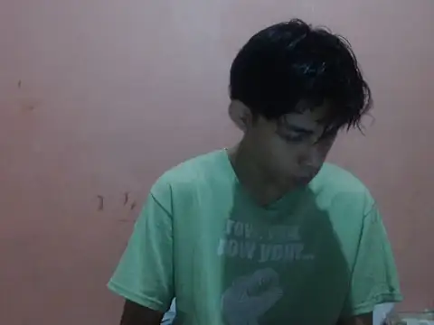 Snapshot of Kyoshi_19 chatting on 12/20/25, 09:38 Kyoshi 19 online show from 12/20/25, 09:38