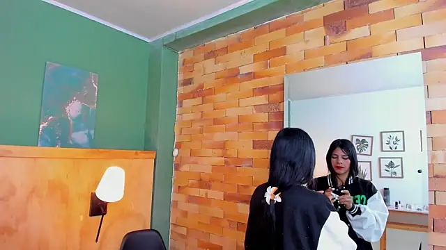 milavega  online show from 10/05/25, 12:03