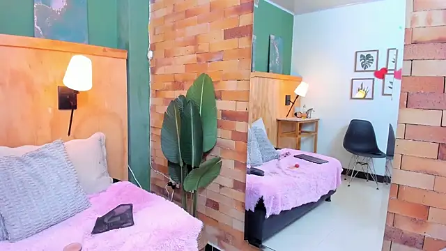 milavega  online show from 02/21/26, 12:06